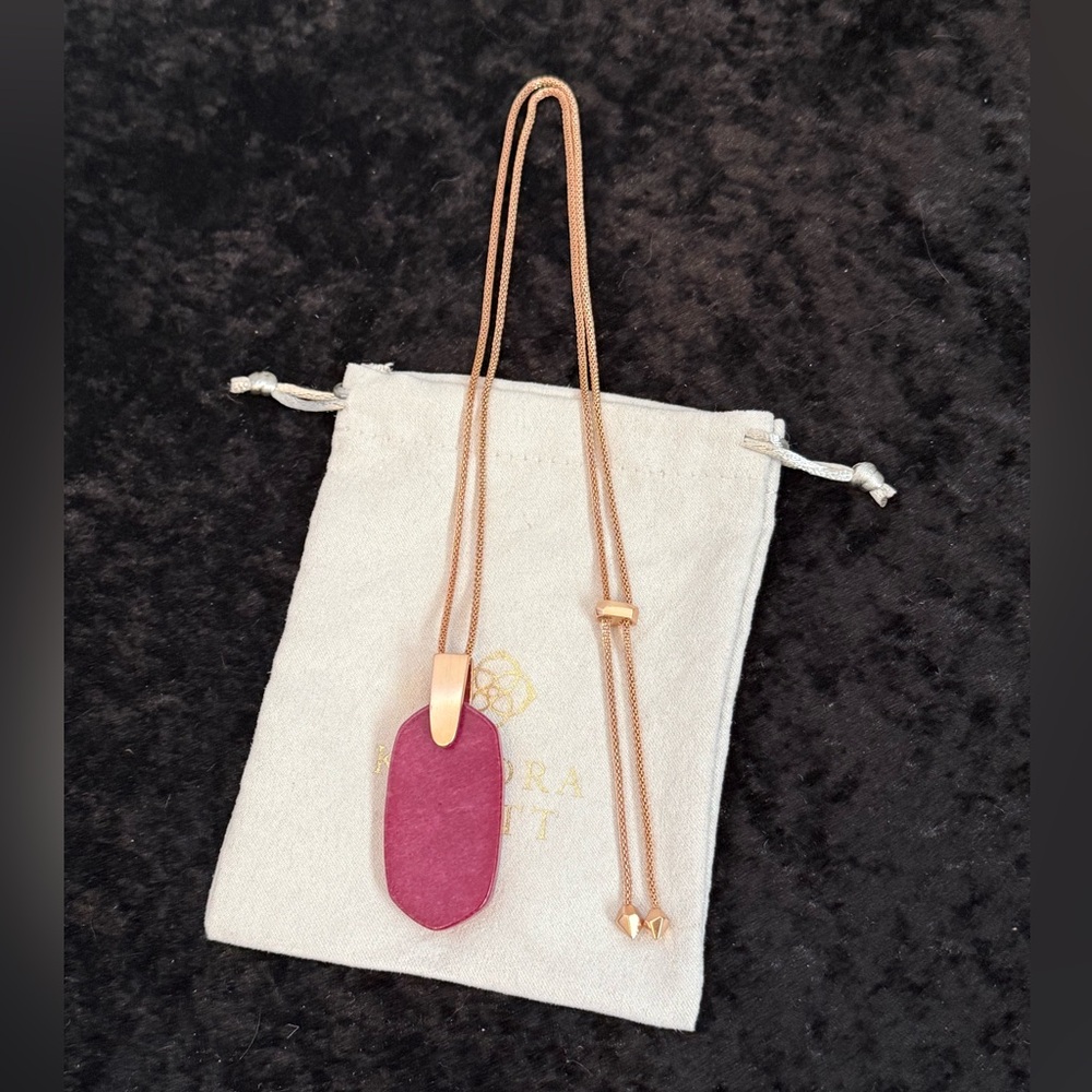 Kendra Scott Inez necklace in berry illusion and rose gold